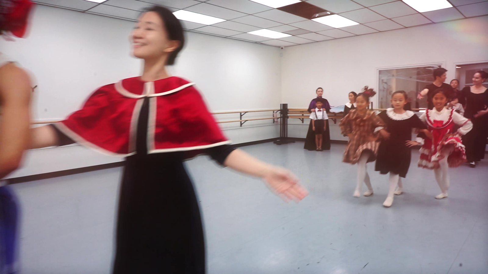 J Ballet: The Magical Nutcracker still 1